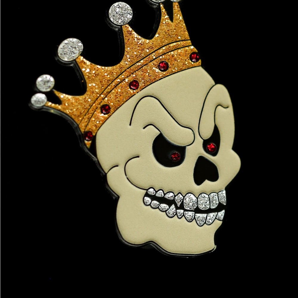 Gold Crown Skull pin